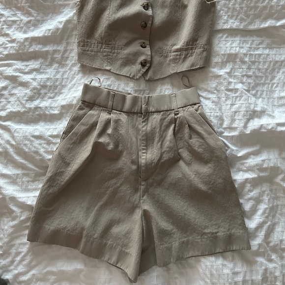 Zara shorts and vest - Picture 2 of 4